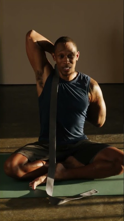 How to Use a Yoga Strap for Flexibility