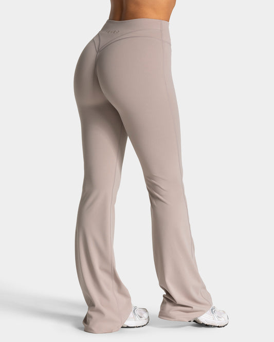 Why Do Women Say Yoga Pants Make Flexible